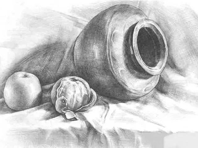 背景静物素描排线不清晰怎么办,素描练习排线时手部应用悬空吗