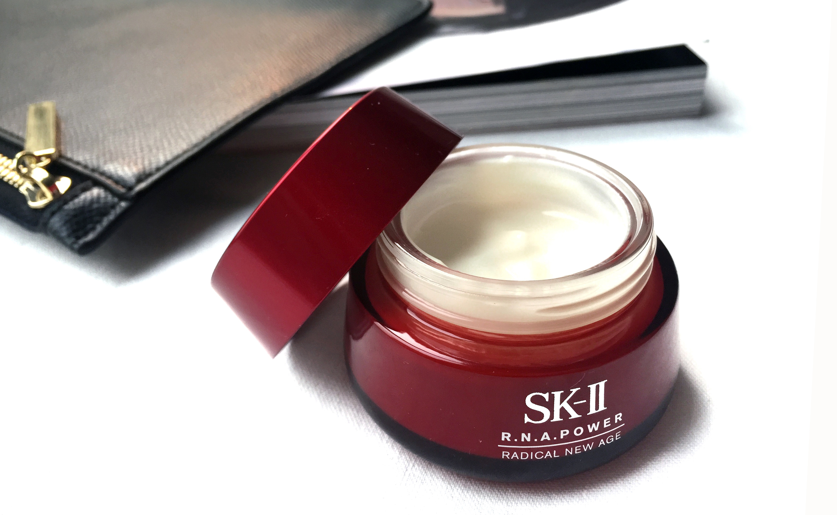 冬天水润面霜推荐哪款最好用女生,秋冬好用面霜推荐补水保湿干皮