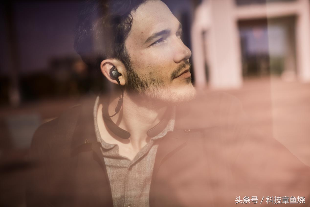 为什么坐飞机会感到困,为什么坐飞机会怕