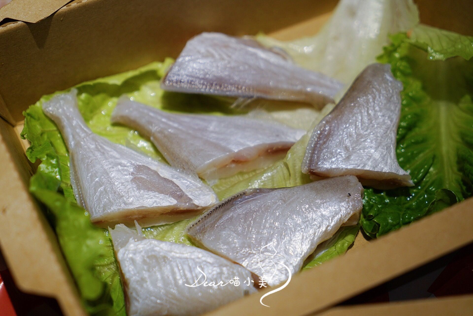 起风了降温了依然很热,起风了降温了多穿点衣服