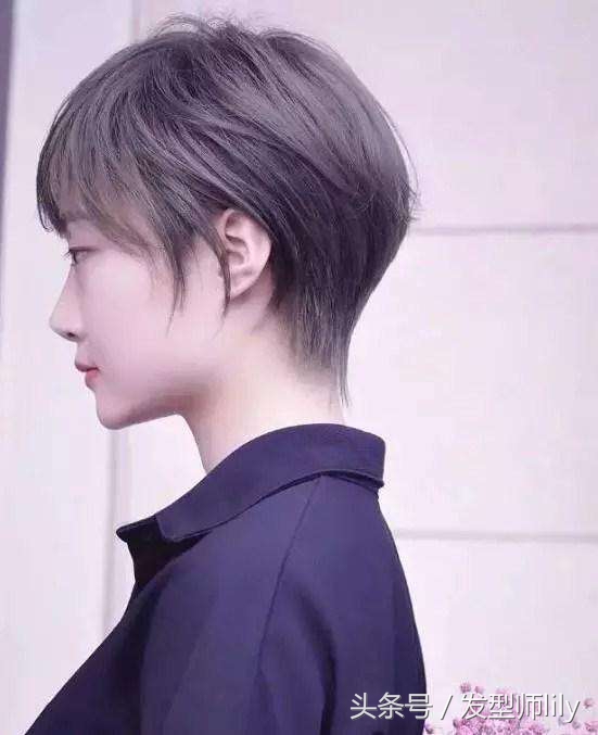 适合发量多且蓬的短发烫,露耳短发蓬松烫什么样的