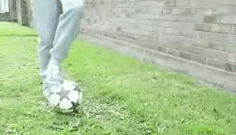 弱势脚怎么练长传,不想被人欺负怎么练身手