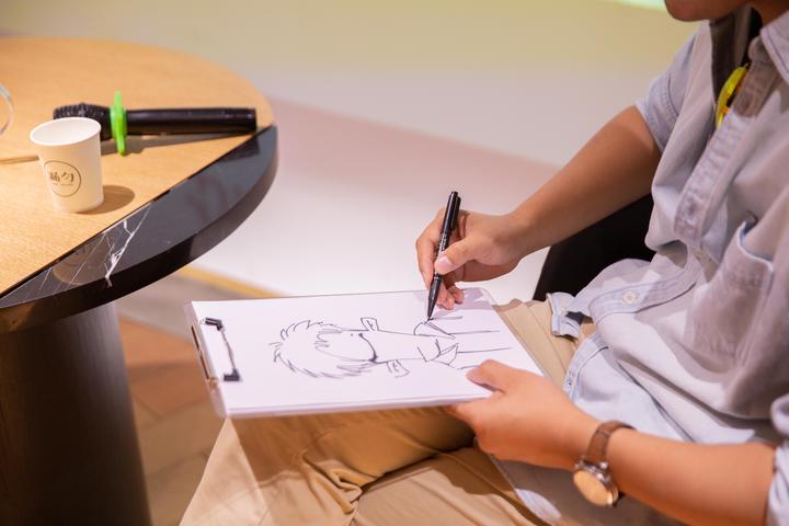 “二混子”陈磊：我不是作家，也不是漫画家，我只是知识传播者