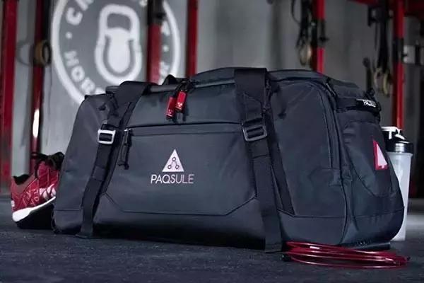 外国人发明悬浮背包的视频,美国人发明的一个小玩意