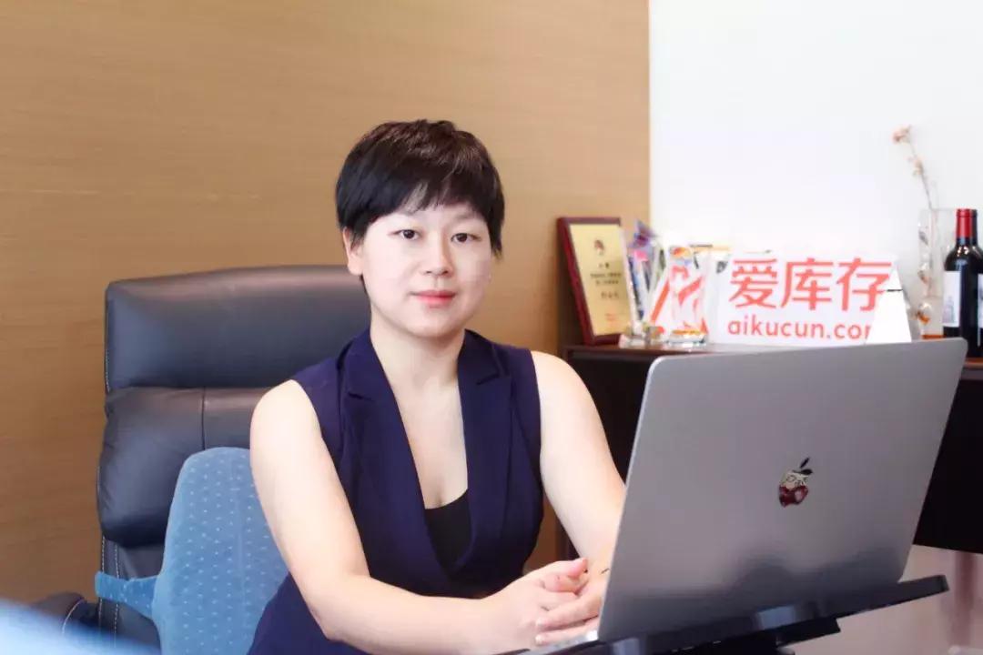 一年融资近15亿，月销额从60万到3.5亿，她为中国代购正名