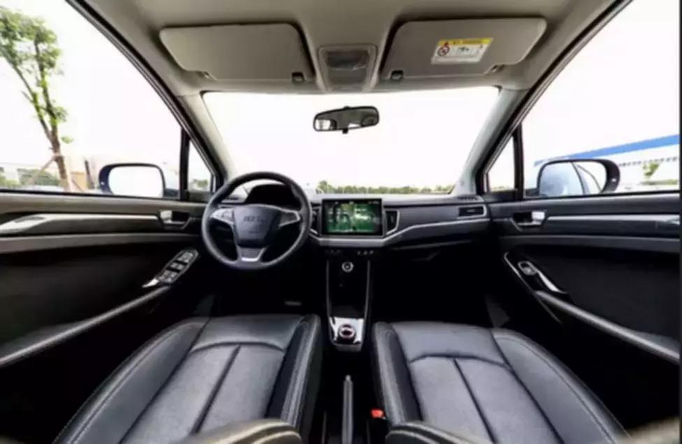 哪吒n012019款价格,哪吒n01是四座还是五座