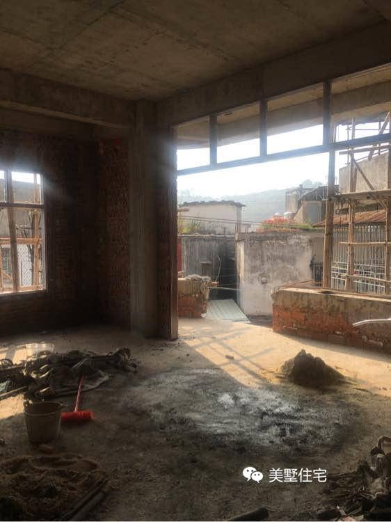 农村三层自建房旧房改造全过程,农村旧房翻修屋顶造别墅