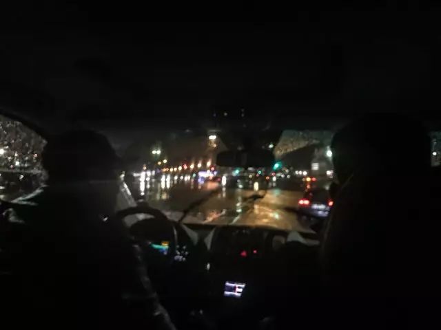 从中国开车来巴黎,从中国开车到欧洲