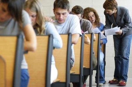 月入10W的微信群和月入5K的微信群分别都在聊什么？