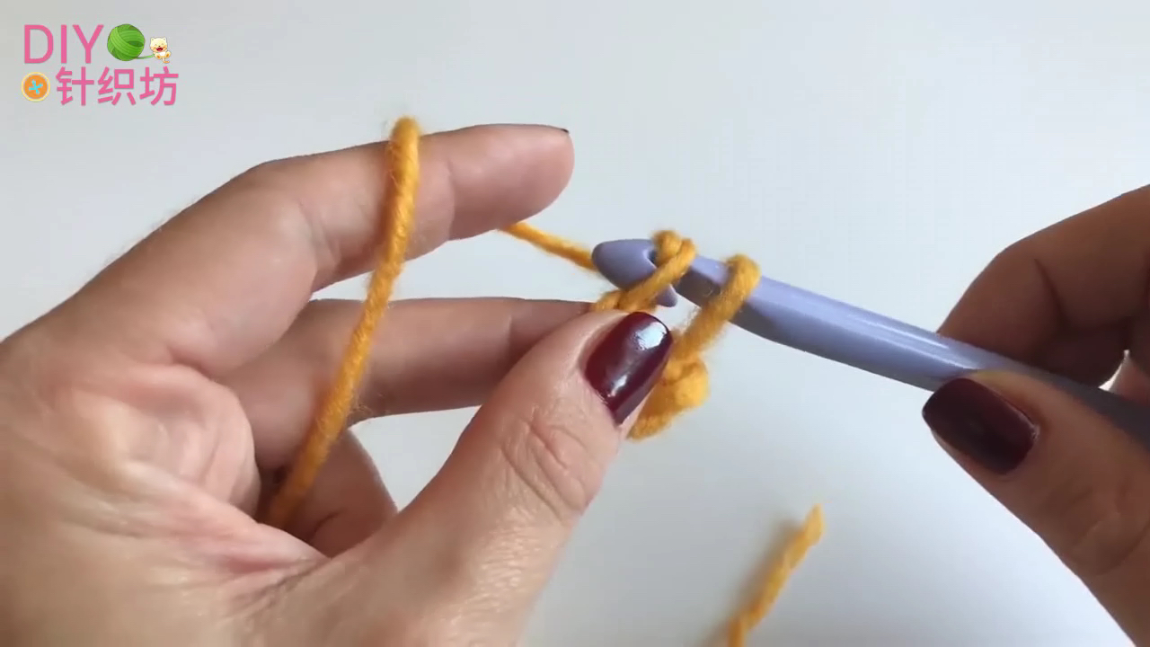 渔网三角围巾钩针教程,钩针编织三角围巾视频教程