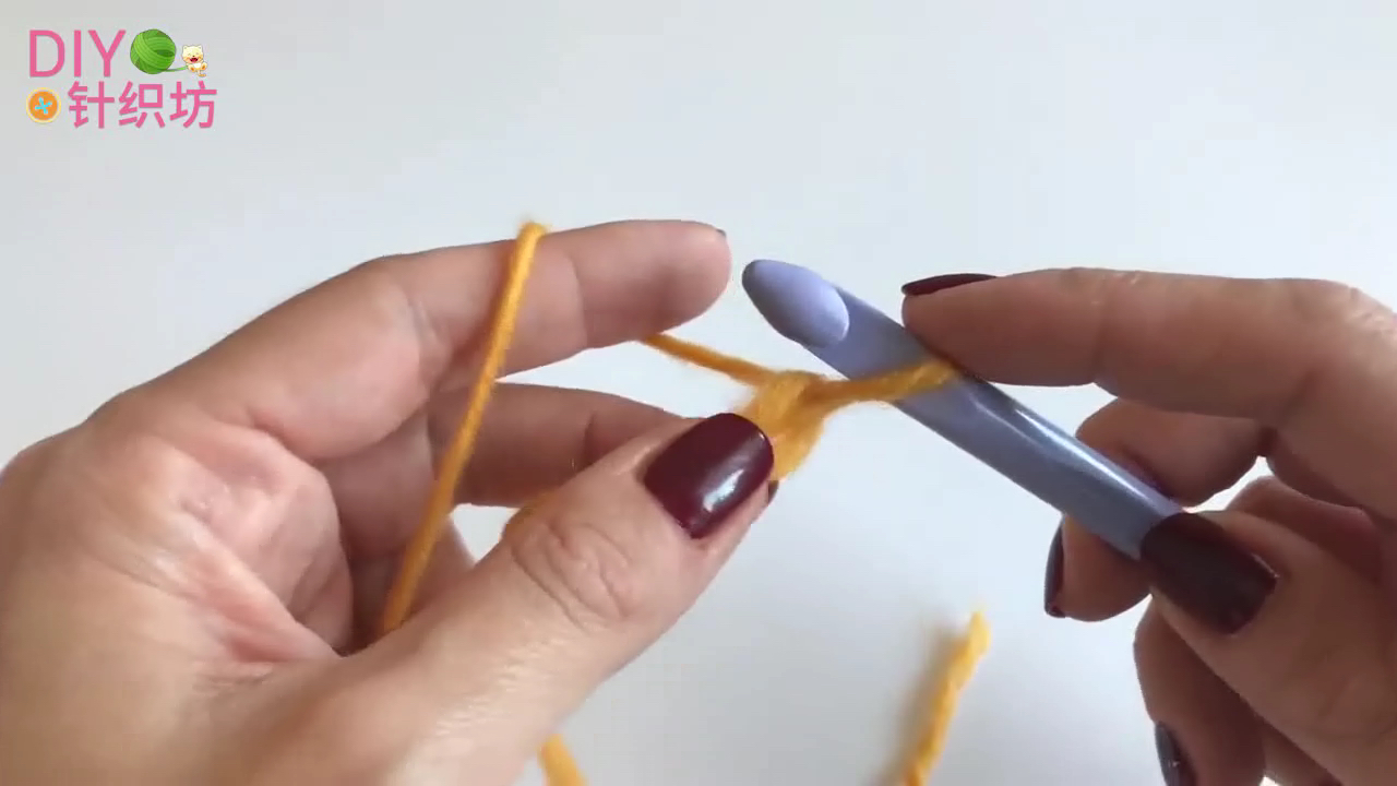 渔网三角围巾钩针教程,钩针编织三角围巾视频教程