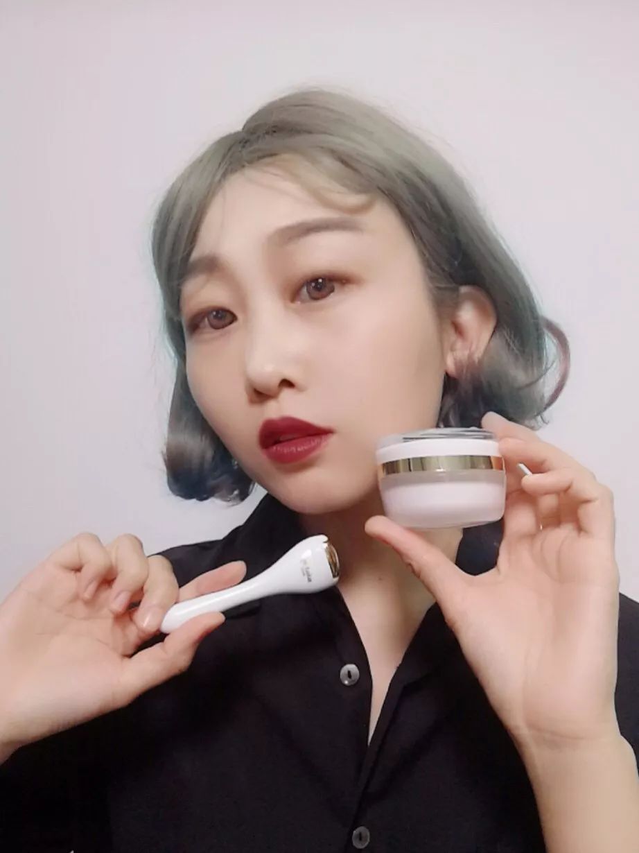 比眼霜管用的眼部保养手法,让眼睛不老的秘密眼霜