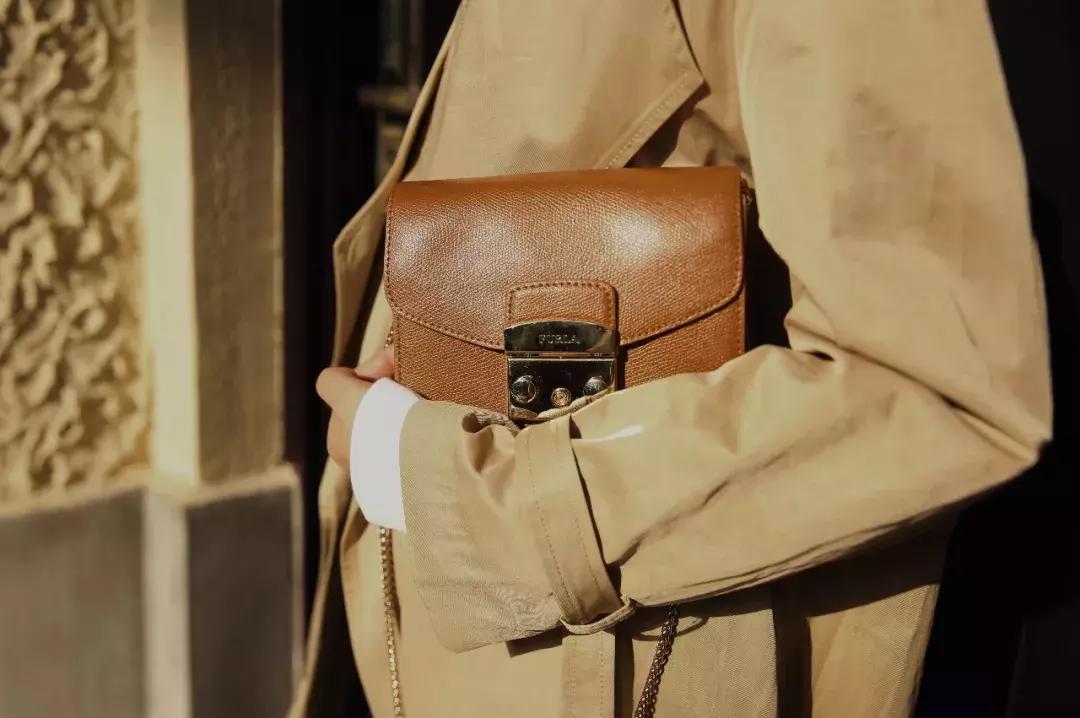 千元包包轻奢品牌,5千左右的经典款包包