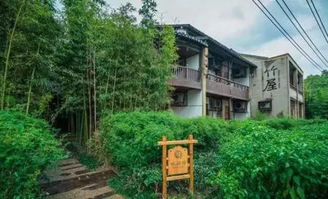 涔屾潙鍙戝睍缁忛獙,涔屾潙骞存帴寰呮父瀹㈤噺