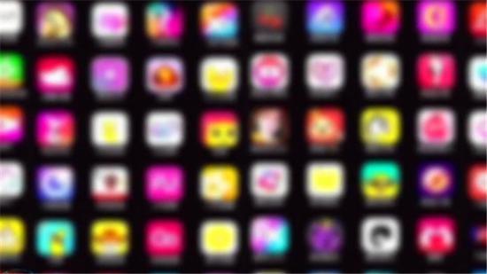 央视曝真相，“黄鳝门”事件女主角：长得斯斯文文，两个月赚9万