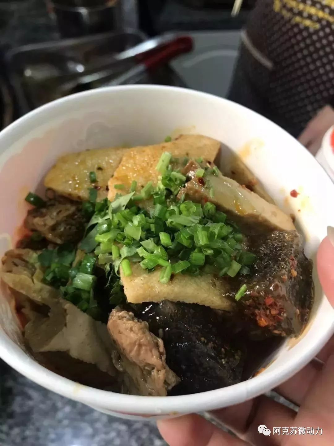 99元吃遍阿克苏兴隆街美食！没有256G的胃，你都不敢来！