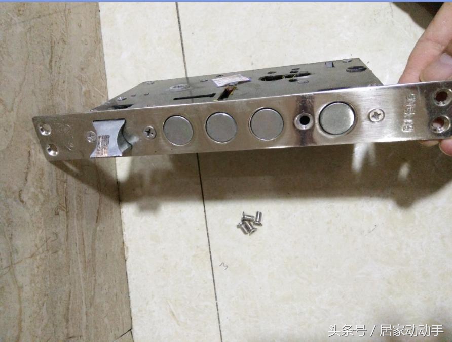 智能锁换锁芯和换锁体,换智能锁芯教程