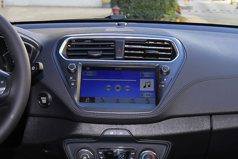 新一代福特福睿斯3缸1.5肉不肉,三缸福特福睿斯测评