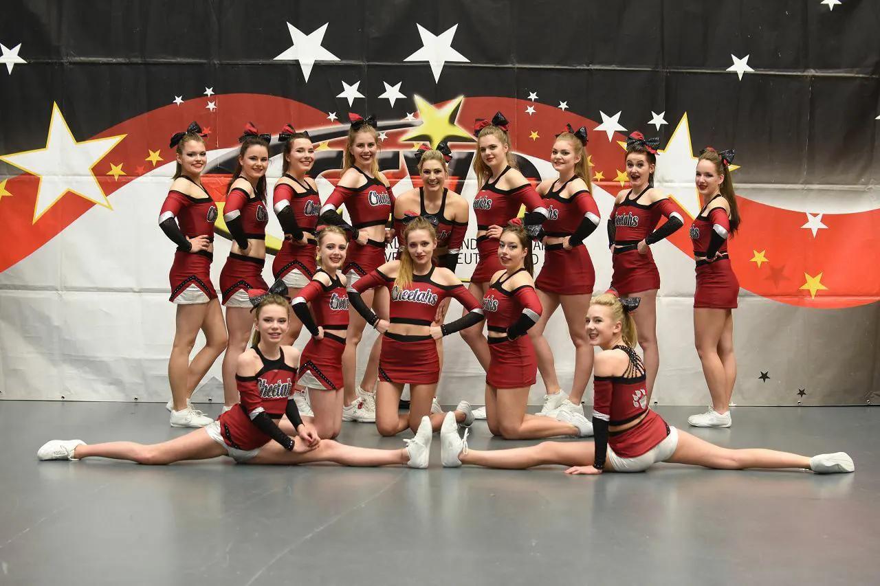 中美女子拉拉队一览