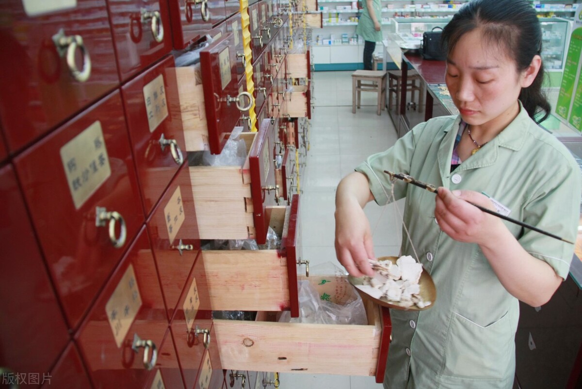 为啥中医一般都不推荐中成药,为什么中医都不给推荐中成药