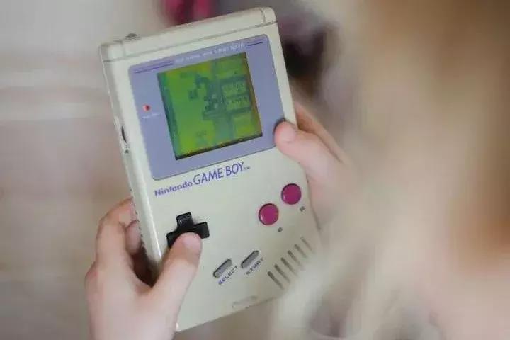 gameboy儿时的梦想,gameboy30岁