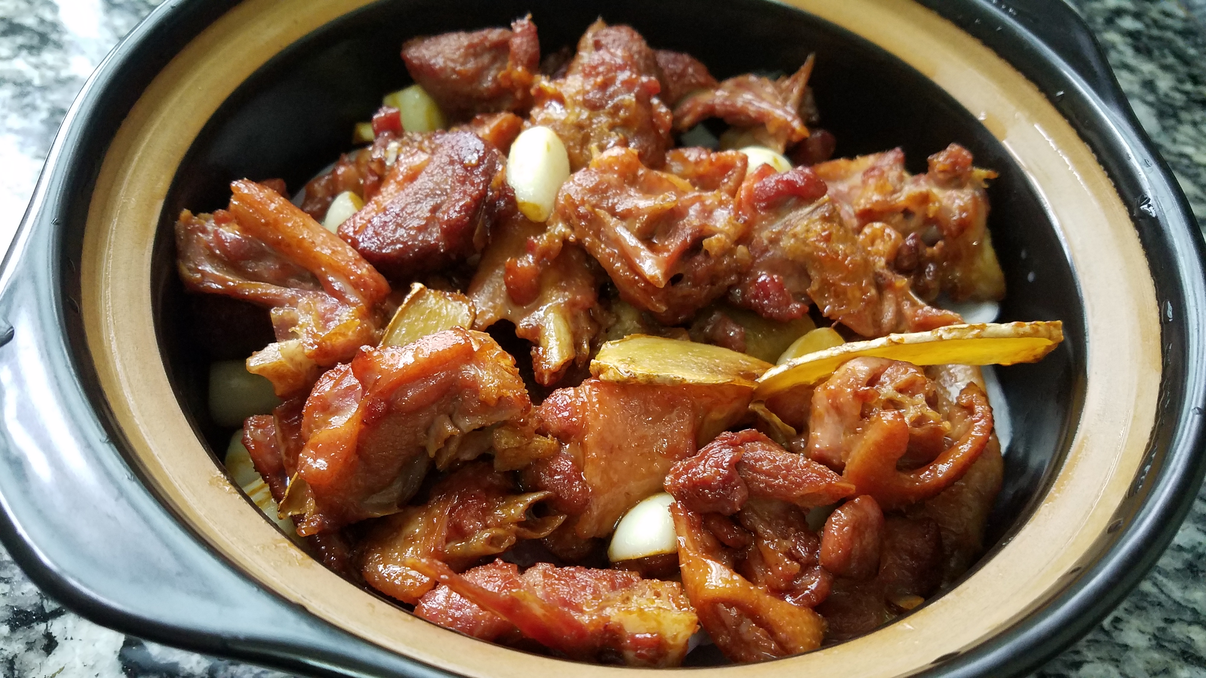 咸香脆的鸭肉,咸香鸭肉