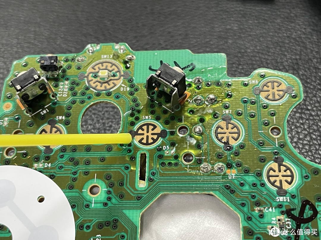 xboxones手柄摇杆维修,xboxone手柄左右摇杆太难按了