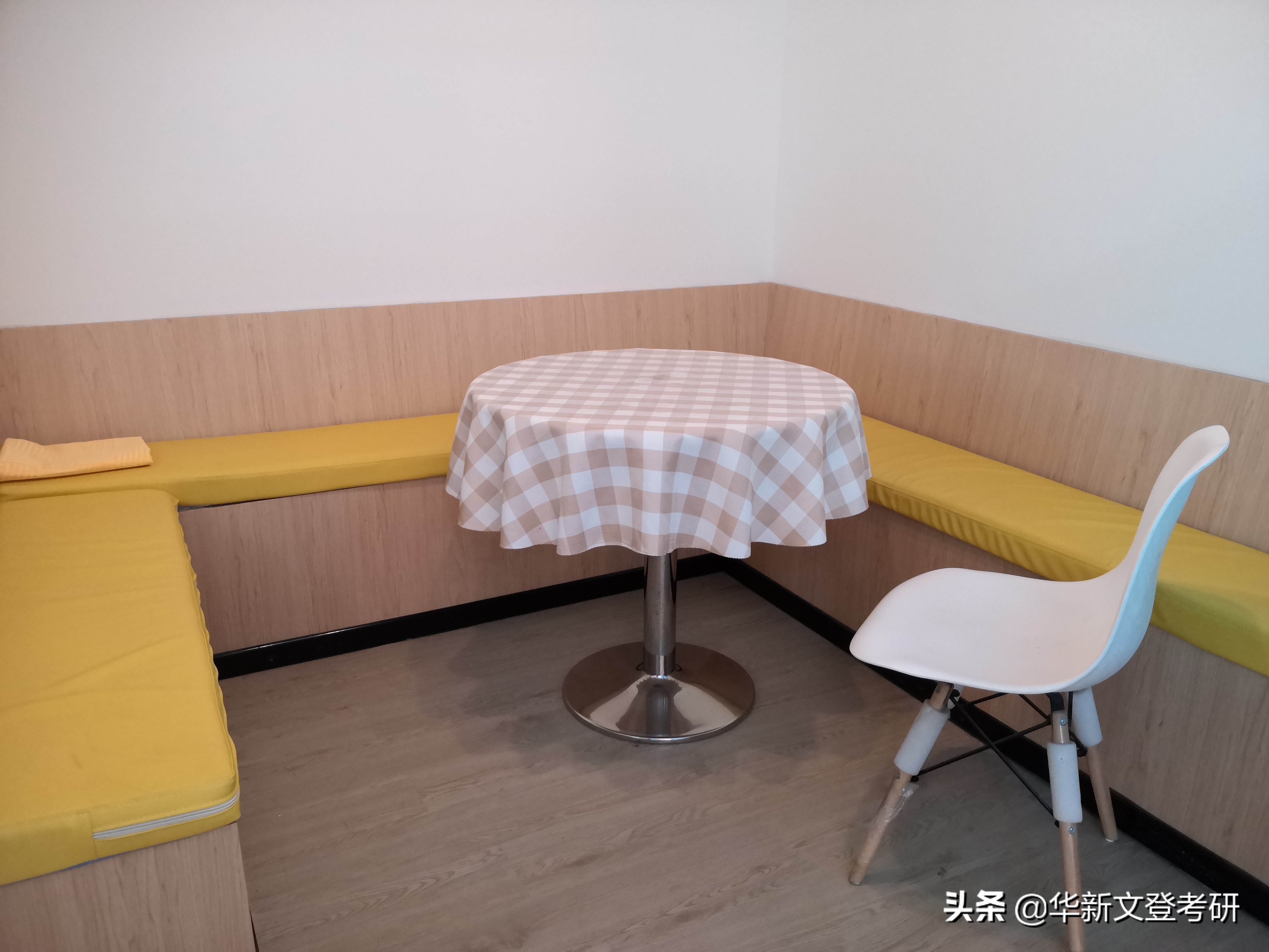 精英寄宿考研自习室,寄宿考研集训营自习室