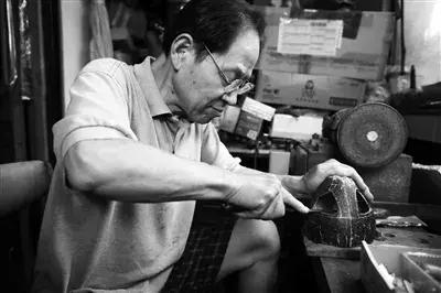 王亲民板胡制作视频,板胡制作全过程