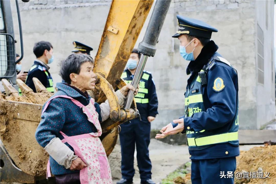 高速公路拆房有争议,高速公路旁边违建会被强拆吗