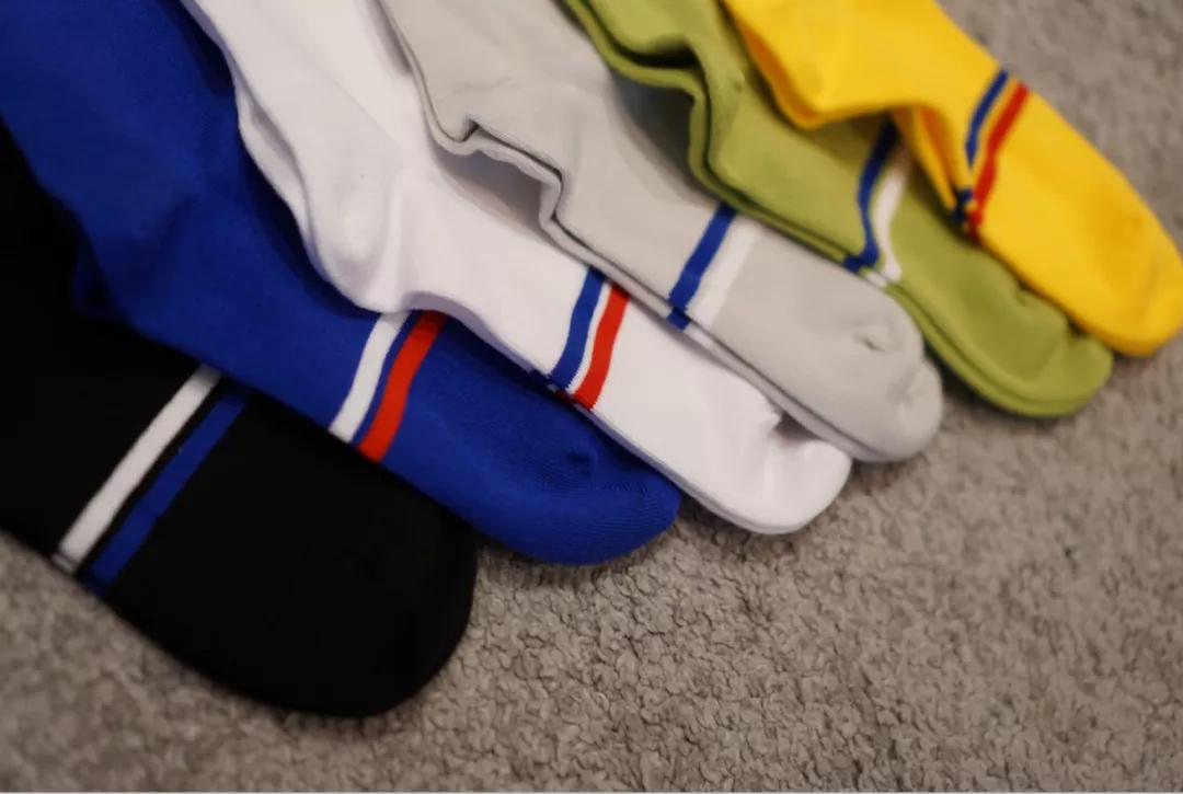 上海申花接地气鞋,上海申花足球袜