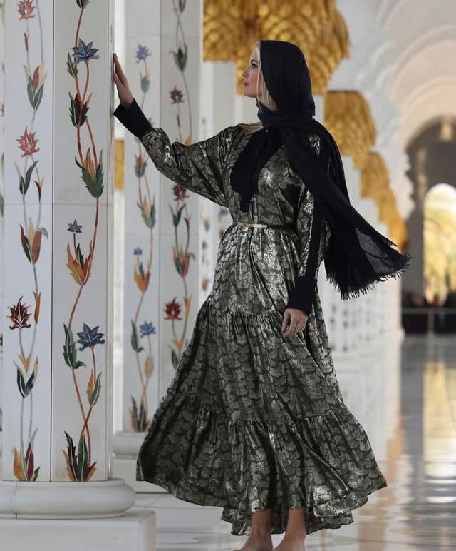 美国伊万卡访问阿联酋,伊万卡戴头巾