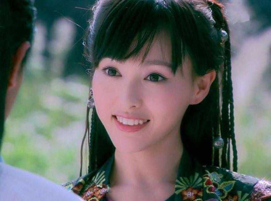 关于唐嫣的傻白甜的视频,真正的傻白甜唐嫣