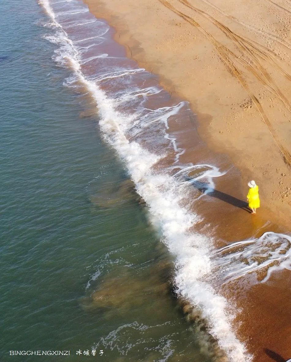 踏海听浪游泳的相关歌曲,听海的声音海浪拍打沙滩