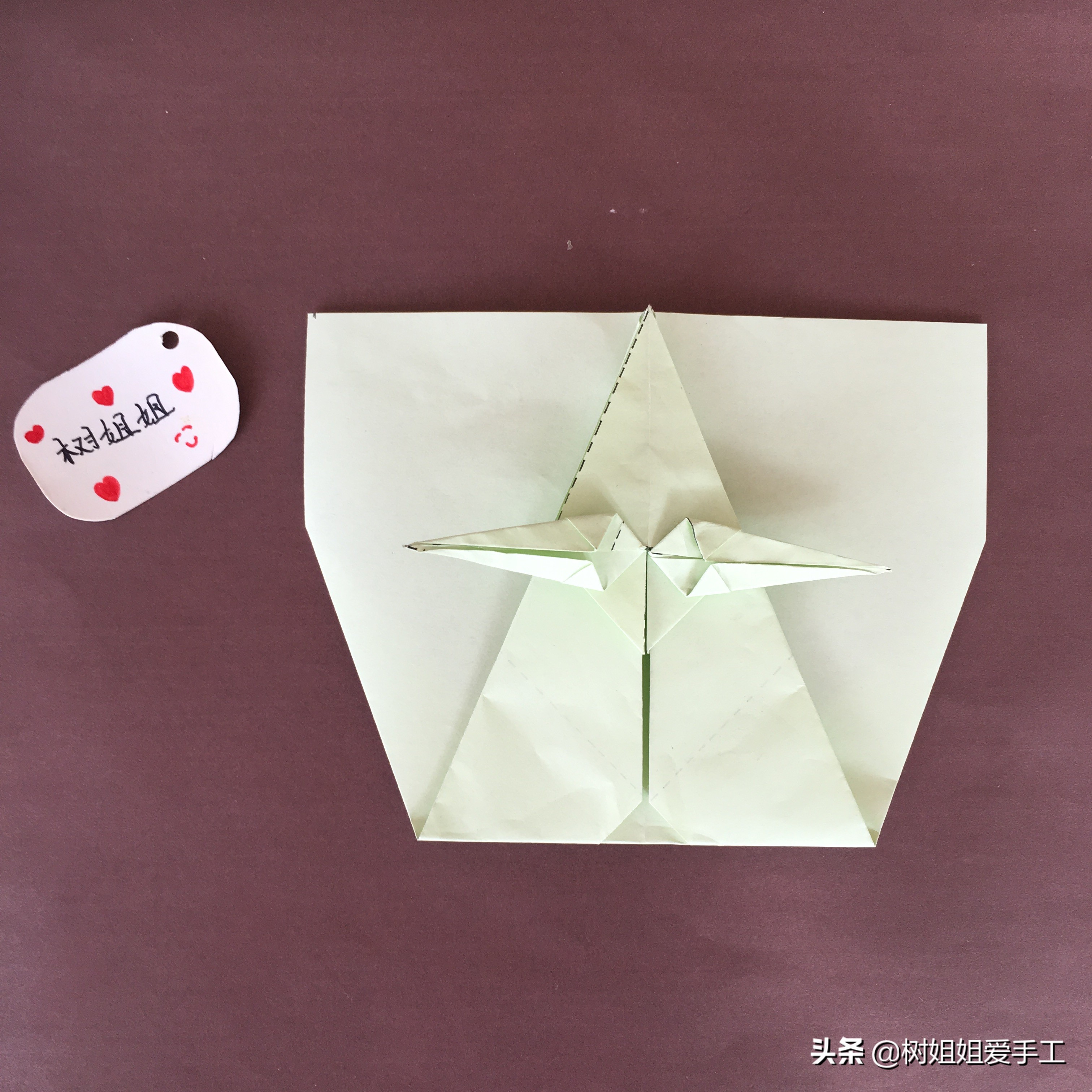 拖尾孔雀的三角插教程,折纸孔雀尾巴怎么折