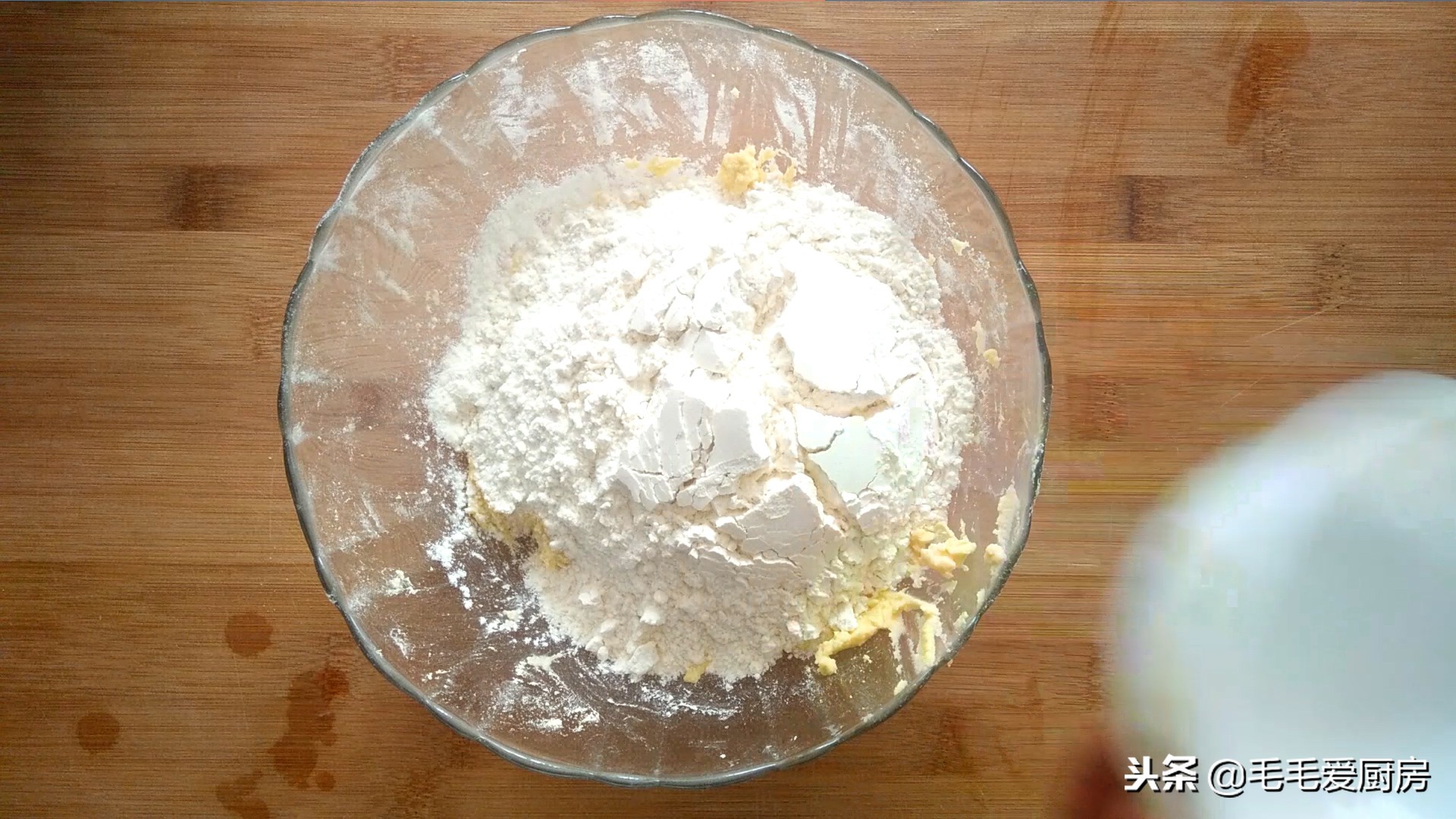 怎么蒸出松软又好吃的发糕,如何蒸发糕让发糕变得美味又好吃