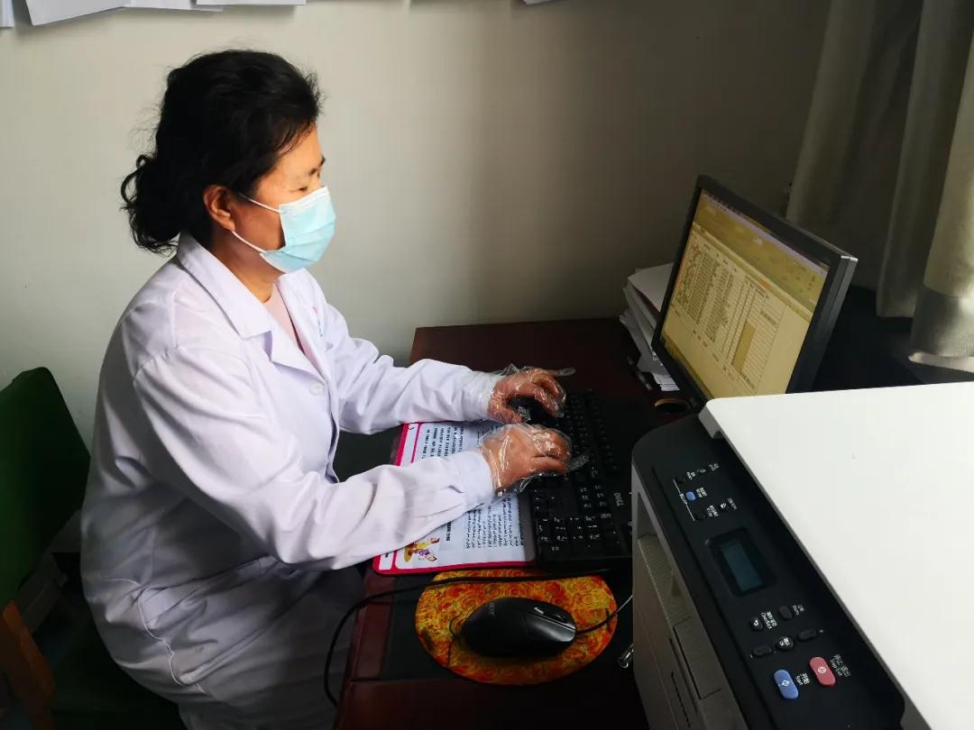 半边天撑起一片天下联,男人要撑起一片天女人撑起半边天