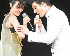 抖音很火的男女对唱的西班牙歌曲,2022抖音最火歌曲男女对唱