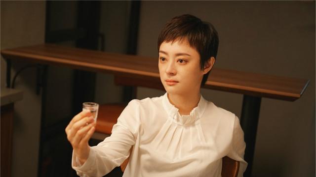 论40岁的孙俪多迷人,孙俪微博上说她保持年轻的秘诀