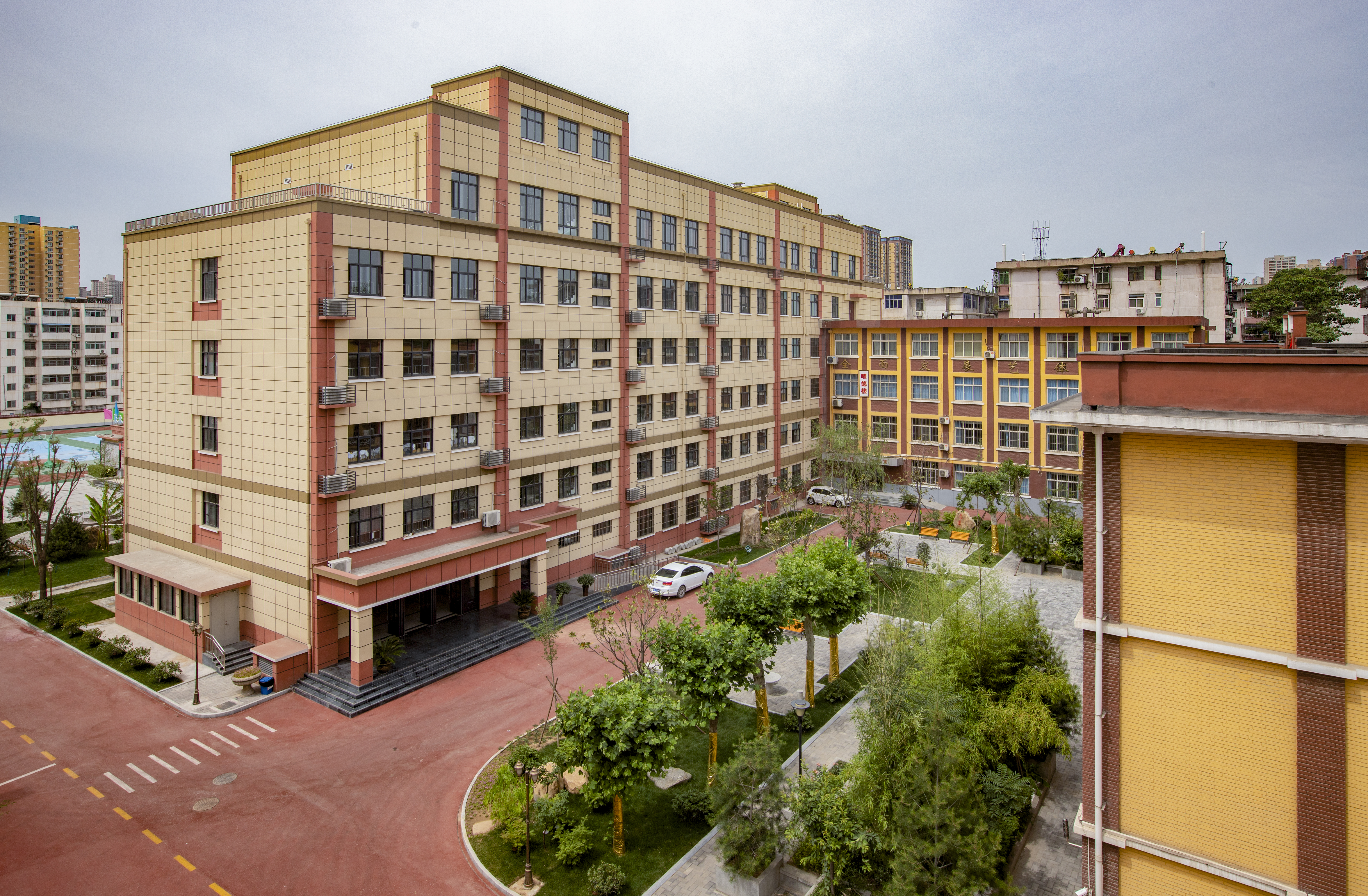 西安现在的学校怎么样,西安这一年的发展