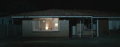 痴心妻子为“爱”绑架无知少女满足丈夫的施虐癖！