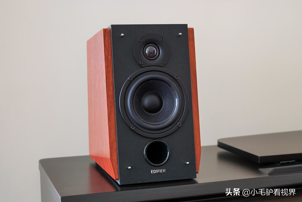 漫步者r2000db对比s201,漫步者r2000db怎么外接低音炮