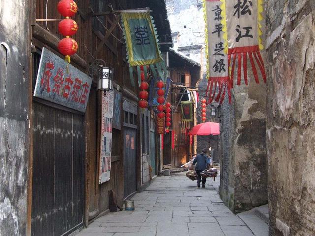 黔阳古城和洪江古商城区别,洪江古商城是黔城古城吗