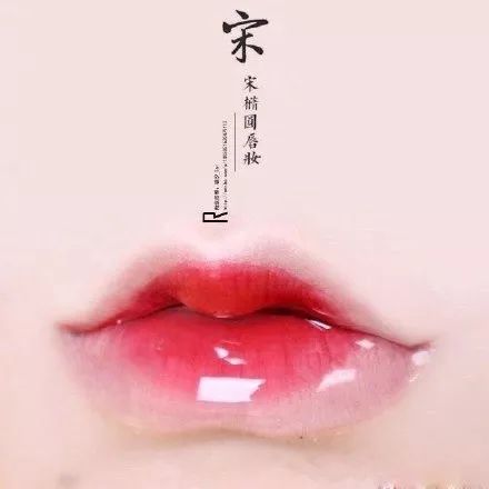 咬唇妆升级版蝴蝶唇带你穿越想去的年代