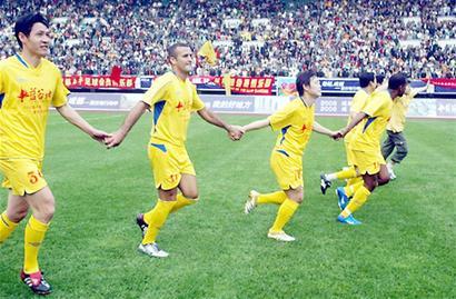 十年梦圆川足回归中甲,甲a时代张玉宁