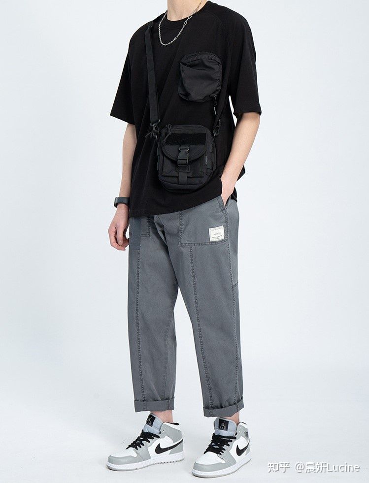 大屁股粗腿并且矮穿搭男生,很矮的男生怎么穿搭