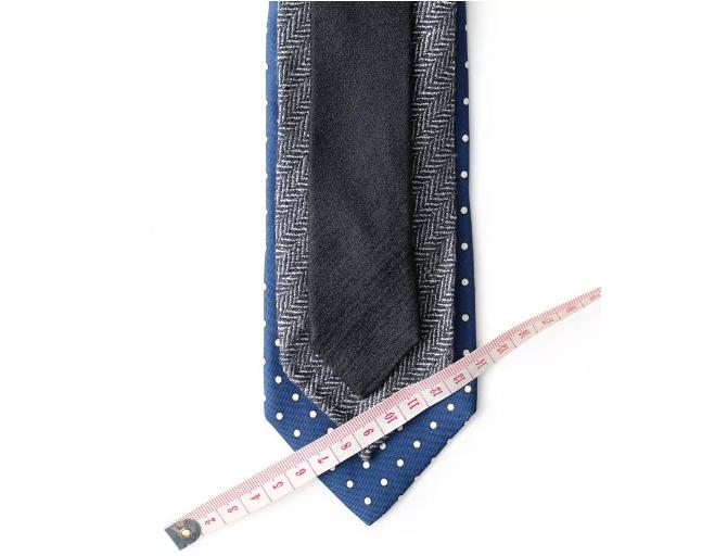 西装领带最好是多宽的,定制西装上面有尺码么