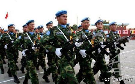 中国ak47礼宾枪,香港警察制式步枪