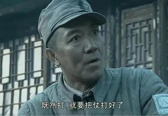 亮剑楚云飞送给老李手枪,新亮剑楚云飞送给李云龙的勃朗宁