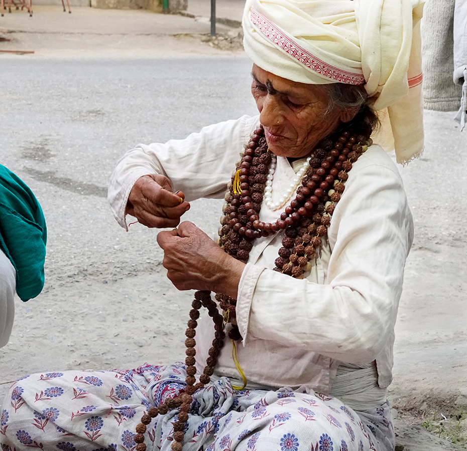 尼泊尔十堰,尼泊尔为什么这么穷